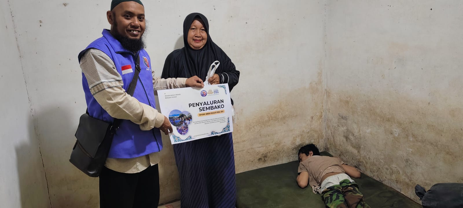 Relawan bersiap menyalurkan